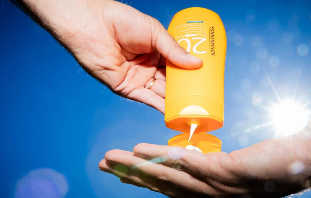 Alerte à Toulouse : un gang de voleurs cible les crèmes solaires