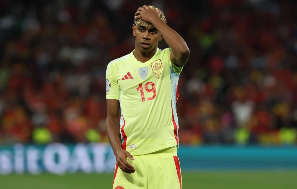 Fin de l'info à midi : jours fériés et polémique Lamine Yamal