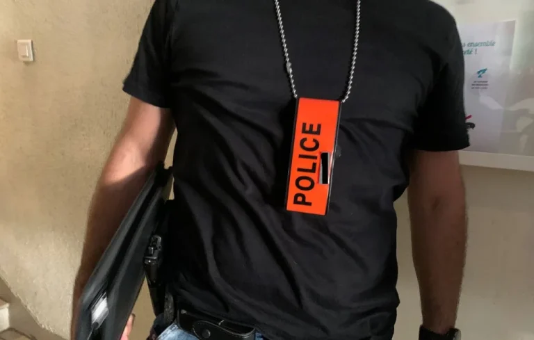 Homicide à Saint-Denis : Un homme tué, une passagère blessée