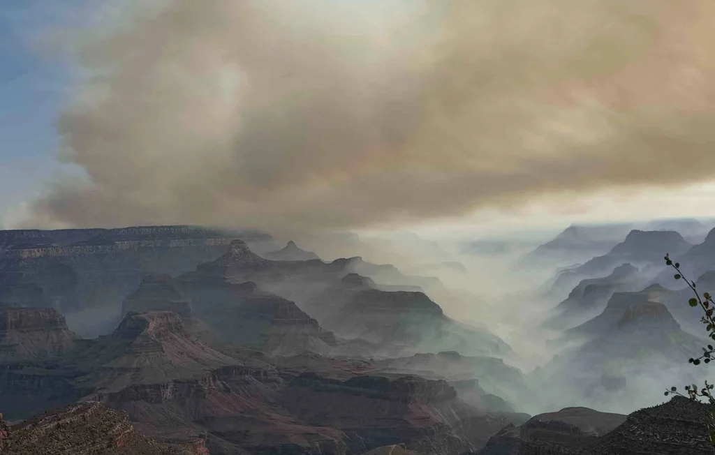 Incendie au Grand Canyon : la partie nord fermée jusqu'à octobre