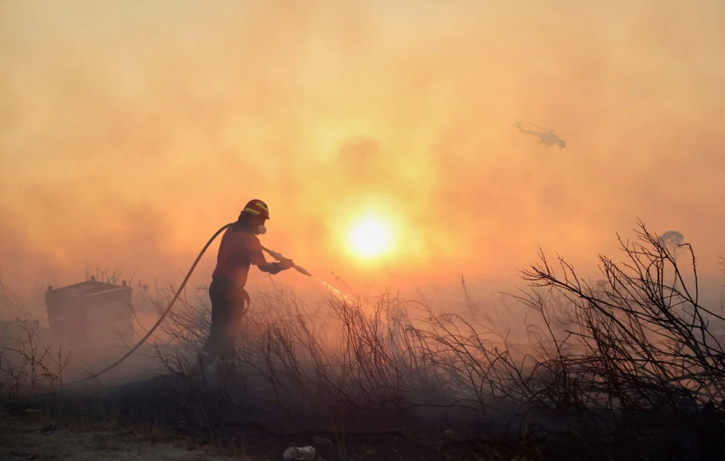 Incendies dévastateurs en Grèce : appels à l'aide européenne
