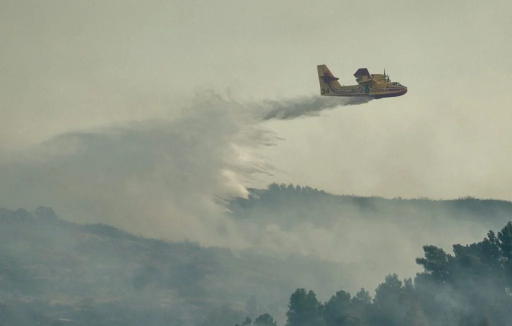 Incendies en France : le manque de Canadairs et ses enjeux