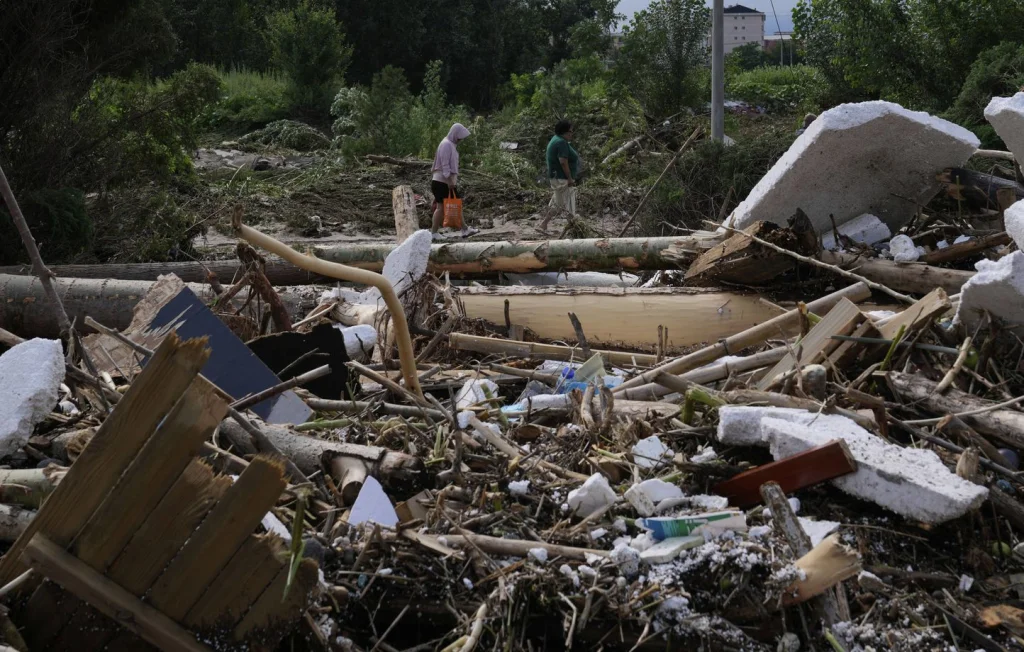 Inondations à Pékin : 30 morts et 80.000 évacuations en Chine