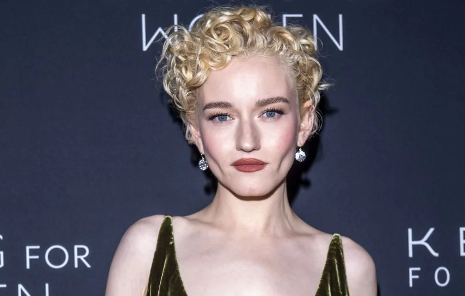 Julia Garner confirme le biopic sur Madonna toujours en route