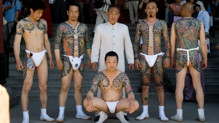 L&rsquo;Évolution de la Yakuza : Moins de Membres, Plus de Légitimité