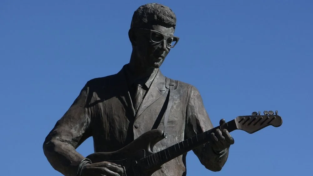 La Tragique Mort de Buddy Holly : Un Chanteur Parti Trop Tôt