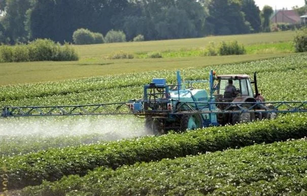 La loi Duplomb : Appel des scientifiques pour protéger la santé