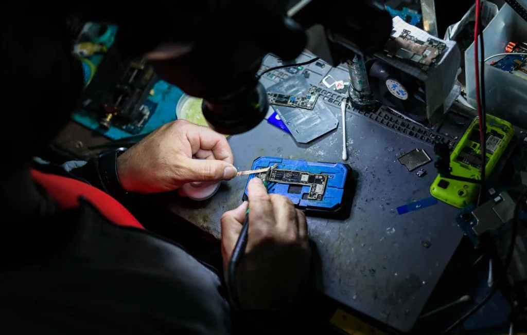 Lasers du bal des pompiers à Thionville : plusieurs téléphones endommagés
