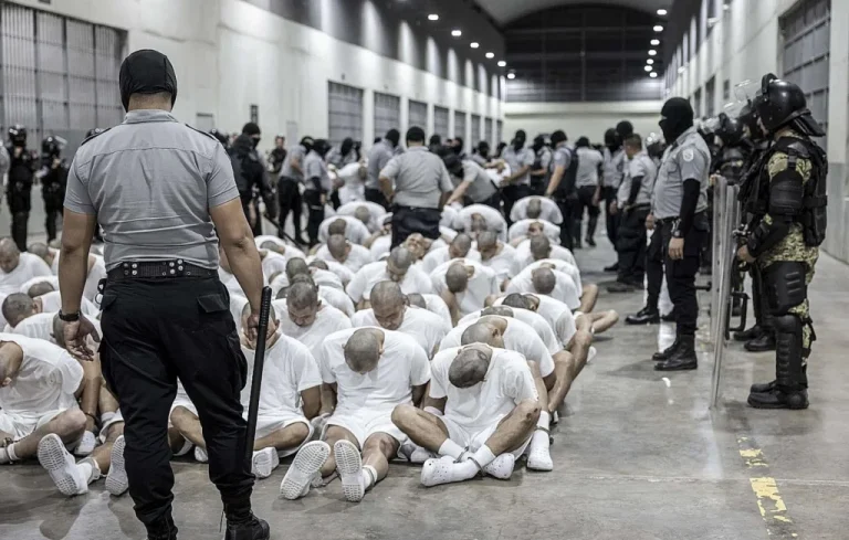 Le Venezuela dénonce la torture au Salvador : enquêtes ouvertes