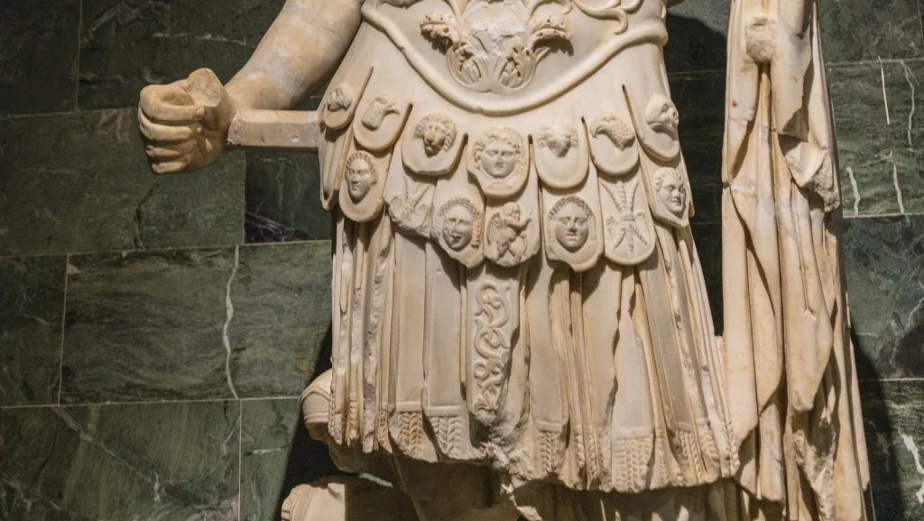 Les jupes des soldats romains : histoire et usage des pteruges