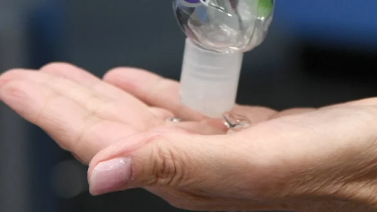 Pourquoi le gel hydroalcoolique a une date d&rsquo;expiration