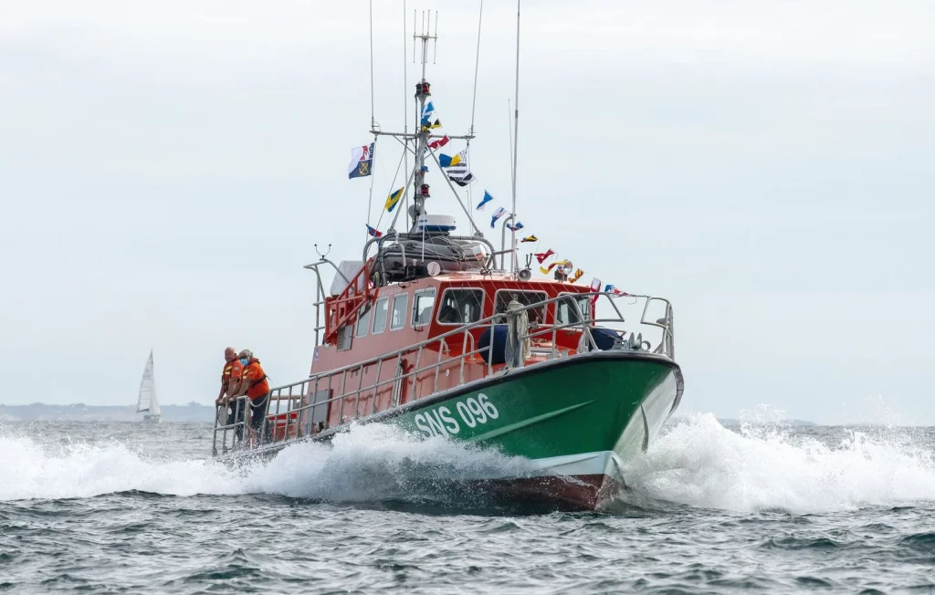 Trois noyés en Bretagne : drame familial en mer