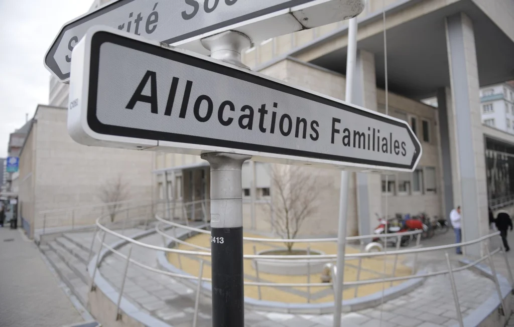 Un homme handicapé doit 40.000€ à la CAF après un séjour en Belgique