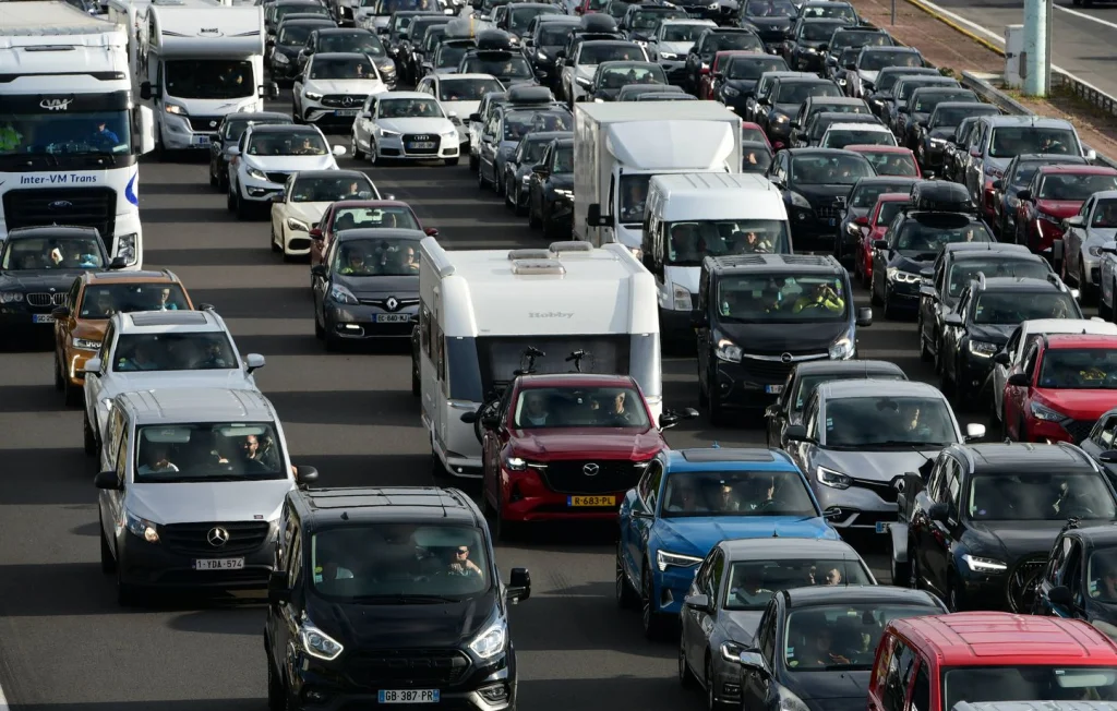 Un homme oublie sa femme sur l'autoroute, retrouvé 300 km plus loin