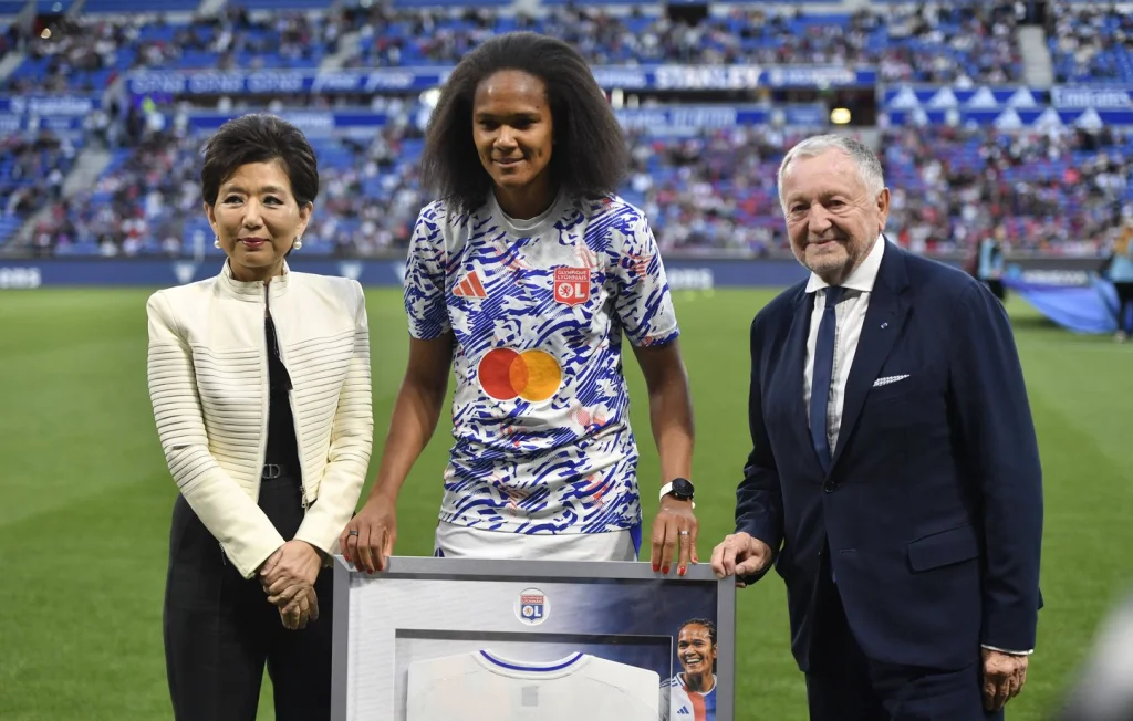 Wendie Renard s'interroge sur son exclusion de l'Euro 2025