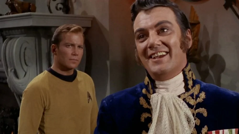 Kirk et Trelane dans 'The Squire of Gothos'