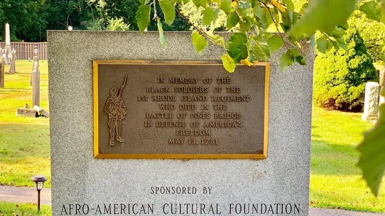 Monument en hommage aux soldats d’ascendance africaine du 1er régiment du Rhode Island