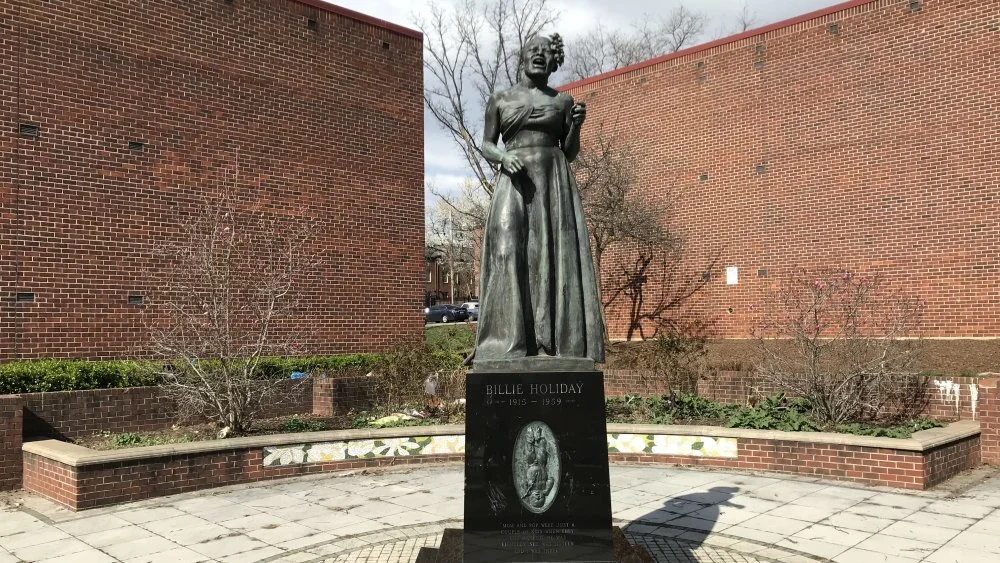 Sculpture de Billie Holiday à Baltimore