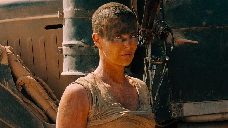 Charlize Theron en Imperator Furiosa dans Mad Max: Fury Road