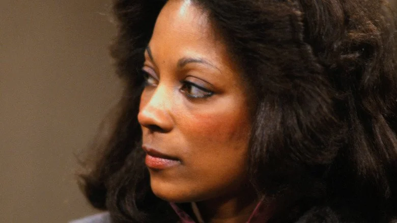 Janet Cooke interviewée chez Donahue, en profil