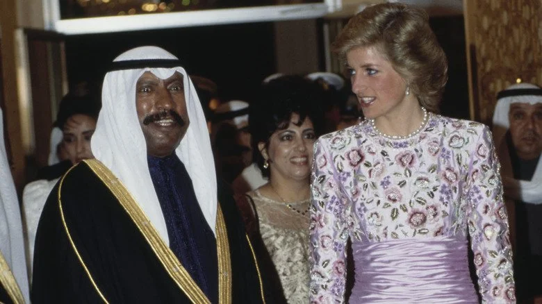 Saad Al-Salim Al-Sabah, futur Émir du Koweït, avec la princesse Diana lors d'un événement