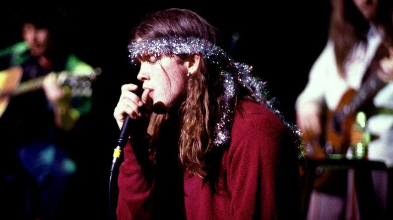 Blind Melon's Shannon Hoon singing on stage