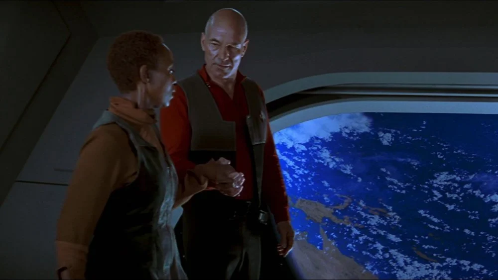 Alfre Woodward et Patrick Stewart dans Star Trek : La Nouvelle Génération