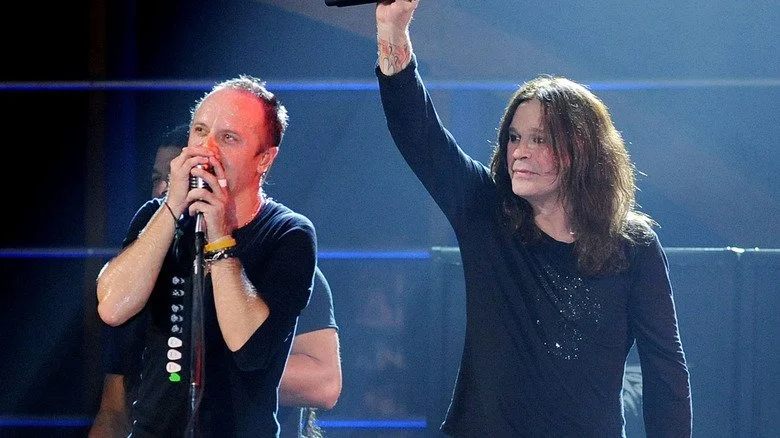 Lars Ulrich et Ozzy Osbourne sur scène ensemble