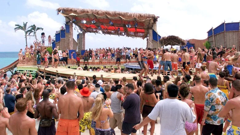 Foule regardant la scène lors du Spring Break de MTV