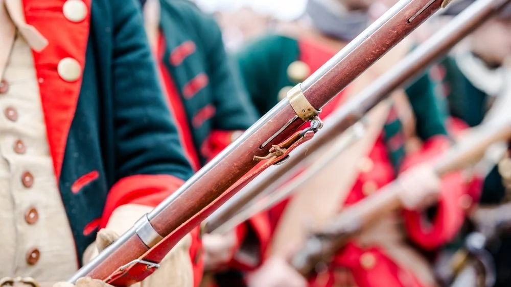 Soldats armés de mousquets pendant la Guerre de 1812