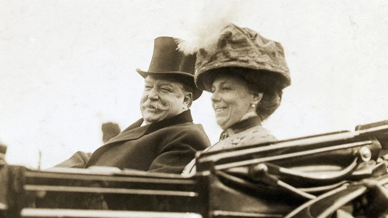William Howard Taft dans une calèche avec son épouse Helen
