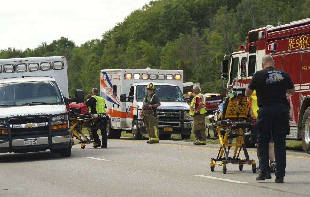 Accident tragique d’autocar à New York : plusieurs victimes