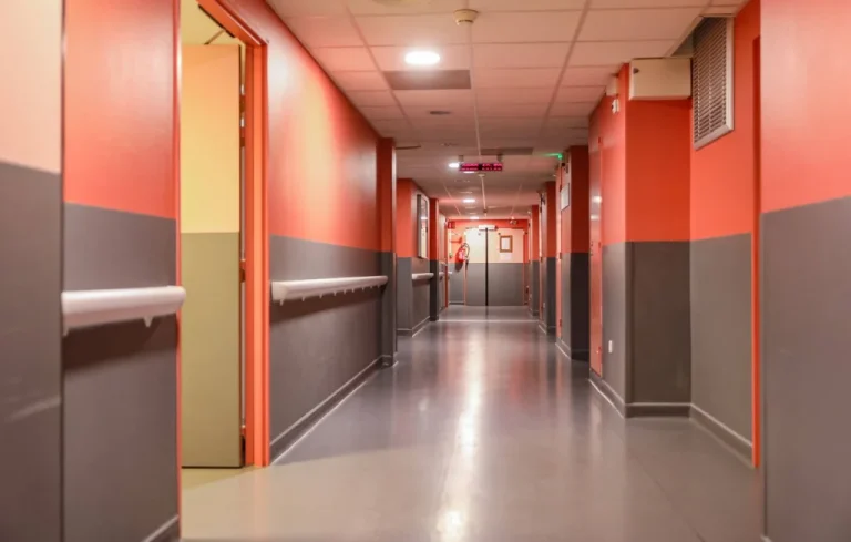 Agression sexuelle sur nourrissons : infirmière mise en examen en Seine-Saint-Denis