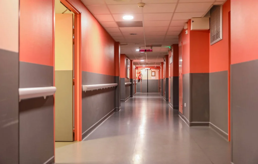 Agression sexuelle sur nourrissons : infirmière mise en examen en Seine-Saint-Denis