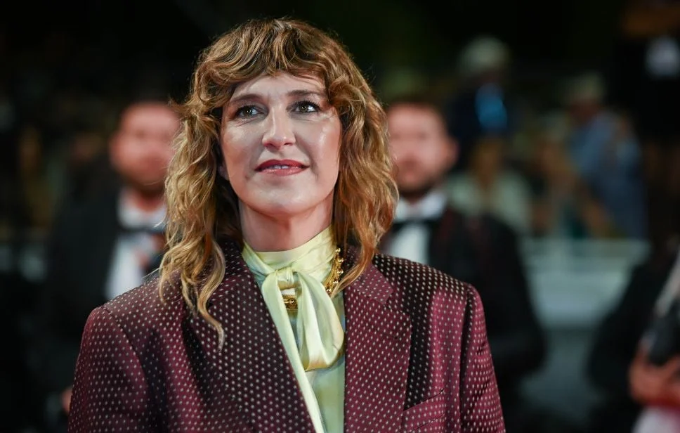 Daphné Bürki : entre maternité et deuil, la vie en colocation