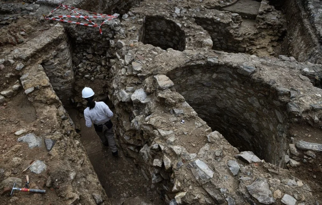 Découverte exceptionnelle : un mausolée gallo-romain à Vienne
