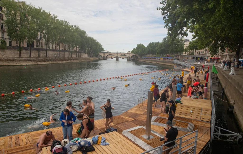 Enquête homicide : quatre corps découverts dans la Seine