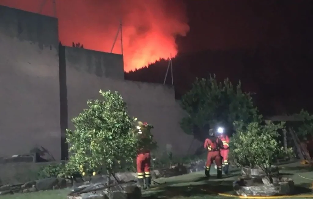 Incendie à Tarifa : Plus de 1.500 personnes évacuées en Espagne