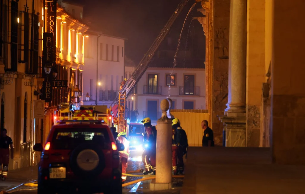 Incendie à la mosquée-cathédrale de Cordoue : le monument sauvé