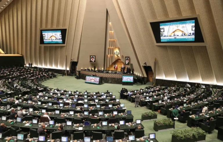 L&rsquo;Iran projette de retirer des zéros de sa monnaie nationale