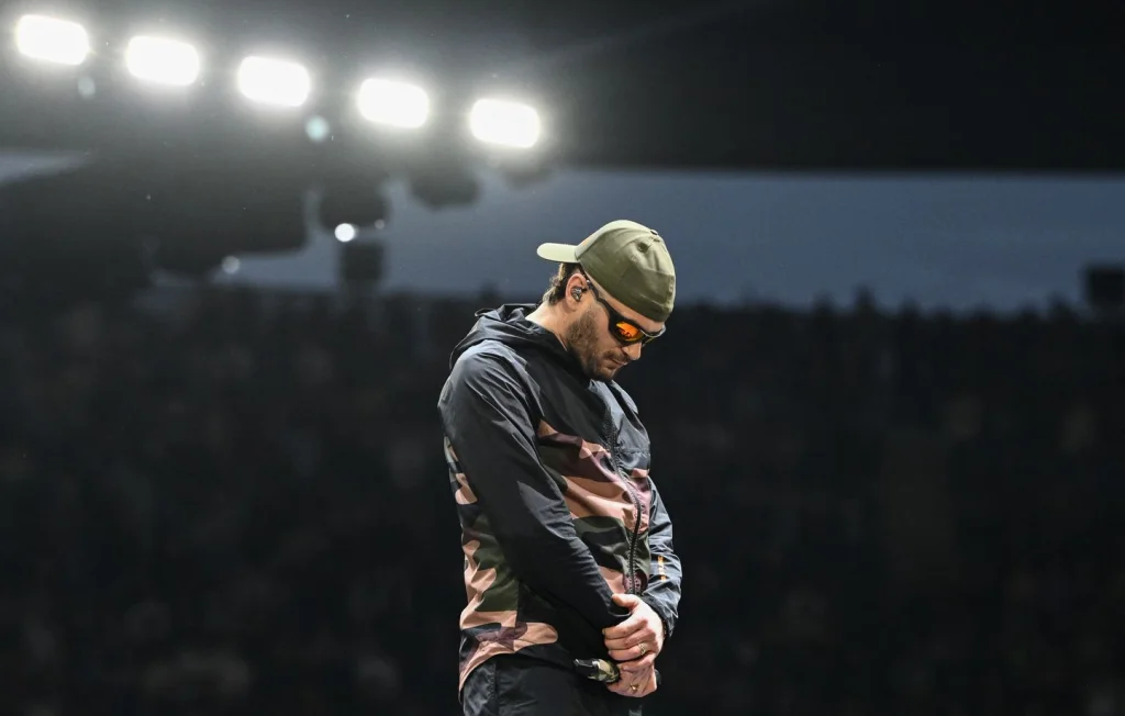 Le rappeur Jul accusé d'utiliser l'IA pour son nouveau morceau