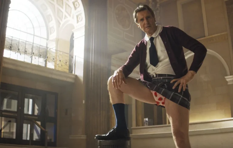 Liam Neeson revient dans la comédie culte au cinéma