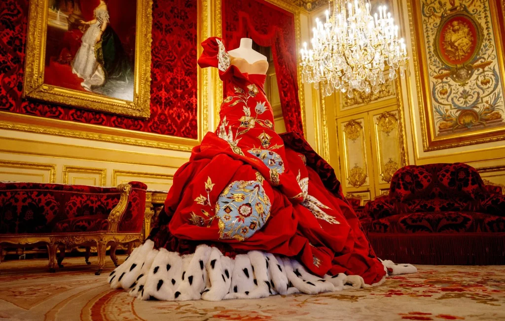 Louvre Couture : Un succès retentissant pour le musée parisien