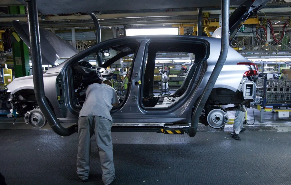 Rappel massif de Peugeot 308 en Europe pour défaut de ceinture