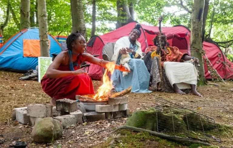 Une Américaine retrouvée en Écosse dans une tribu perdue