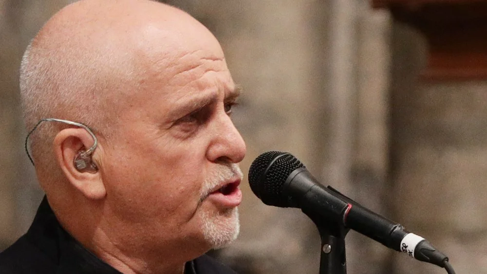 Peter Gabriel plus âgé