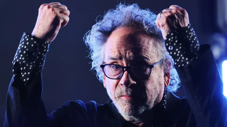 Tim Burton raises his hands