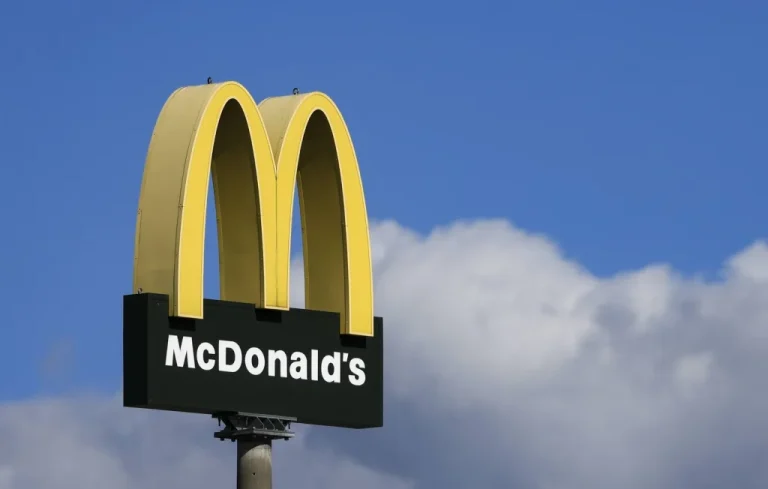 Adolescent abattu par la police devant un McDonald&rsquo;s aux Pays-Bas