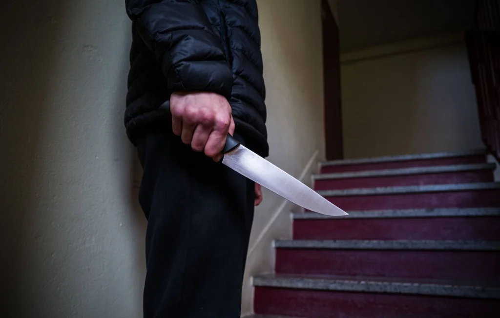 Agression mortelle : Propriétaire d'Airbnb poignardée en Normandie