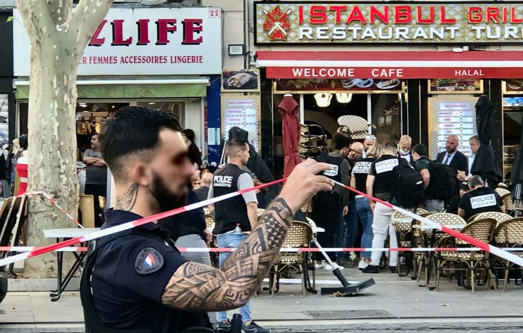 Attaque au couteau à Marseille : cinq blessés, l'assaillant abattu